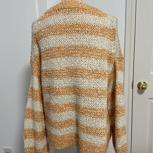 Madewell size medium long sleeve, pullover sweater, cotton blend perfect - Picture 3 of 5